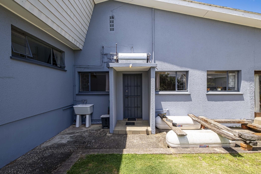 4 Bedroom Property for Sale in Sunridge Park Eastern Cape